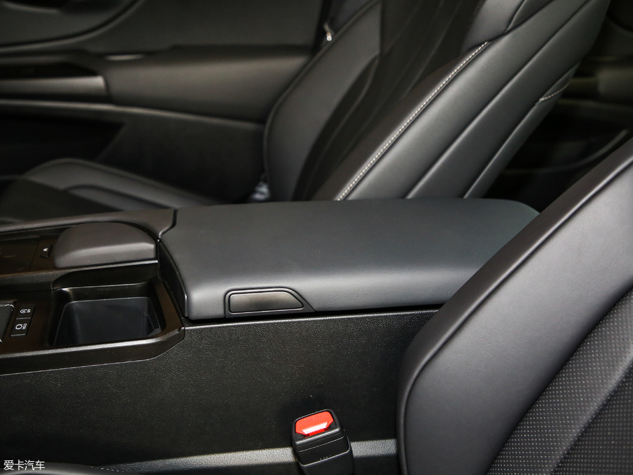 2018׿_˹ES 260 F SPORT (gu)V