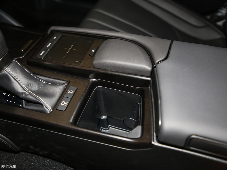 2018׿_˹ES 260 F SPORT V