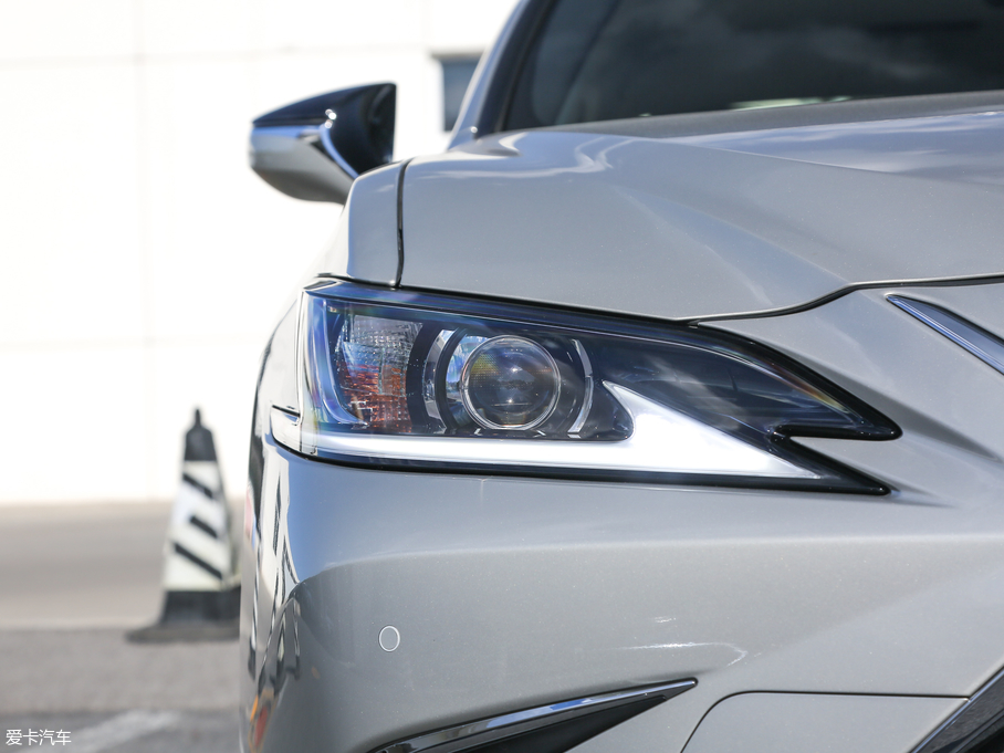 2018׿_˹ES 200 A VI