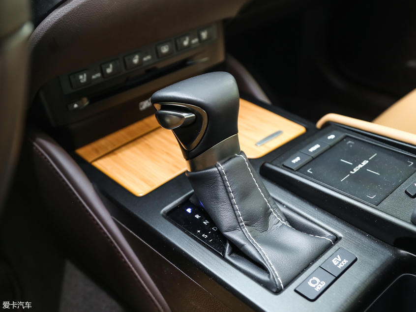 雷克薩斯2018款雷克薩斯ES