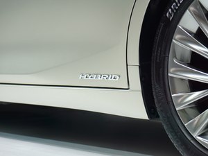 2018300h F SPORT (x)(ji)^