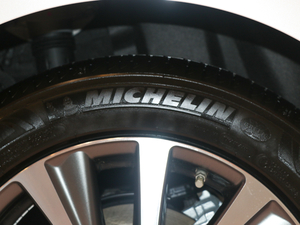 2018260 ׿Խ V ݆̥Ʒ