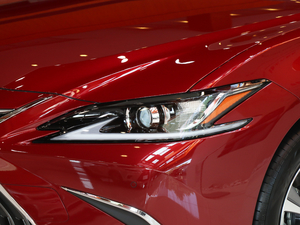 2018200 A V (x)(ji)^