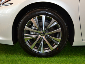 2018300h ׿Խ V ݆Ȧ