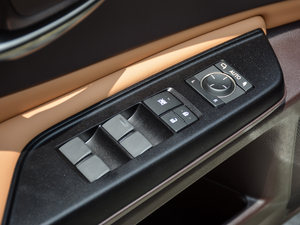 2018200 A V {܇ƅ^(q)	