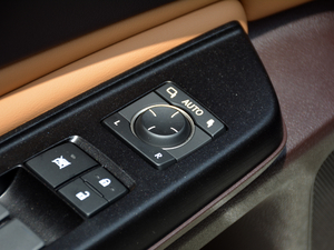 2018200 A V п؅^(q)