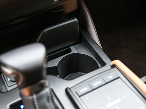 2018300h ׿Խ V п؅^