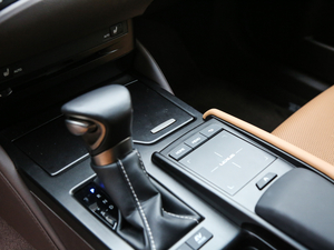 2018300h ׿Խ V п؅^