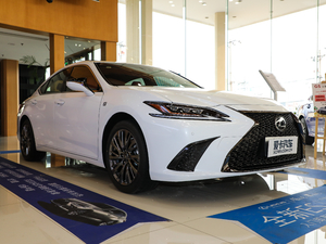 2018260 F SPORT V w^