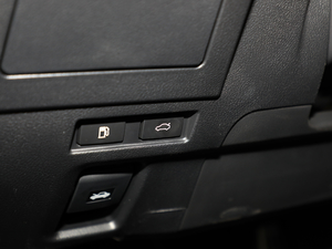 2018260 F SPORT V п؅^(q)