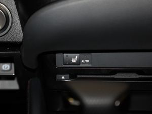 2018260 F SPORT V п؅^(q)