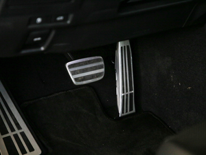 2018260 F SPORT V п؅^(q)