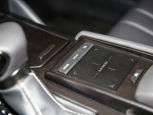 2018260 F SPORT V п؅^(q)