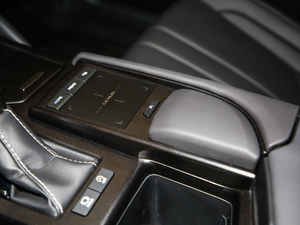 2018260 F SPORT V п؅^(q)