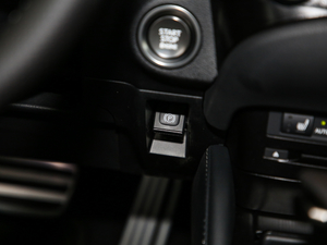 2018260 F SPORT V п؅^