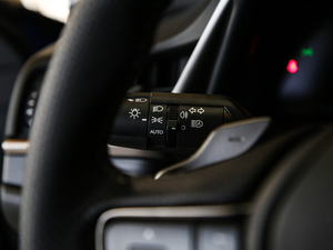 2018260 F SPORT V п؅^