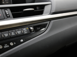 2018200 A VI п؅^(q)