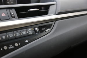 2018200 A VI п؅^(q)