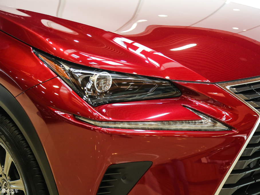 2018׿_˹NX 300 hа ǰ(q) V