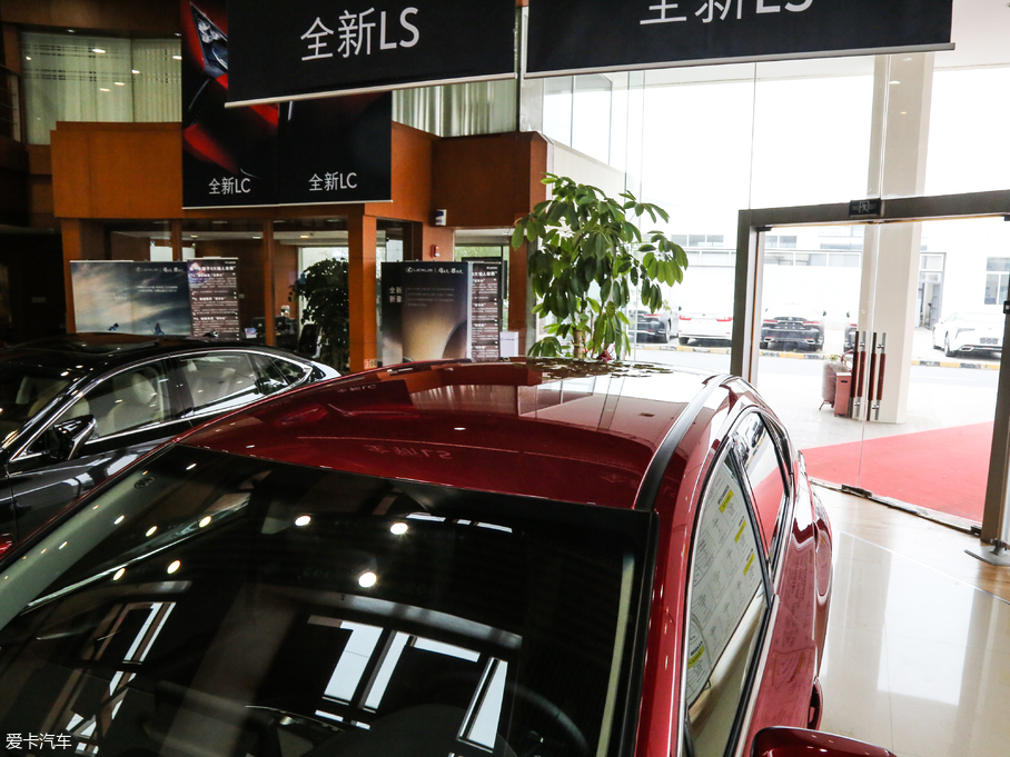 2018׿_˹NX 300 hа ǰ V