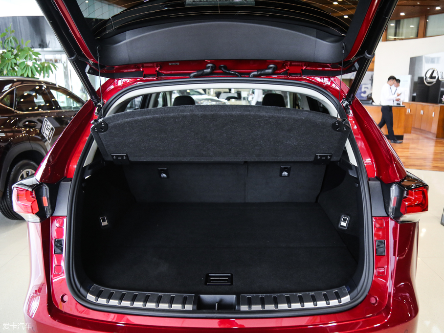 2018׿_˹NX 300 hа ǰ V