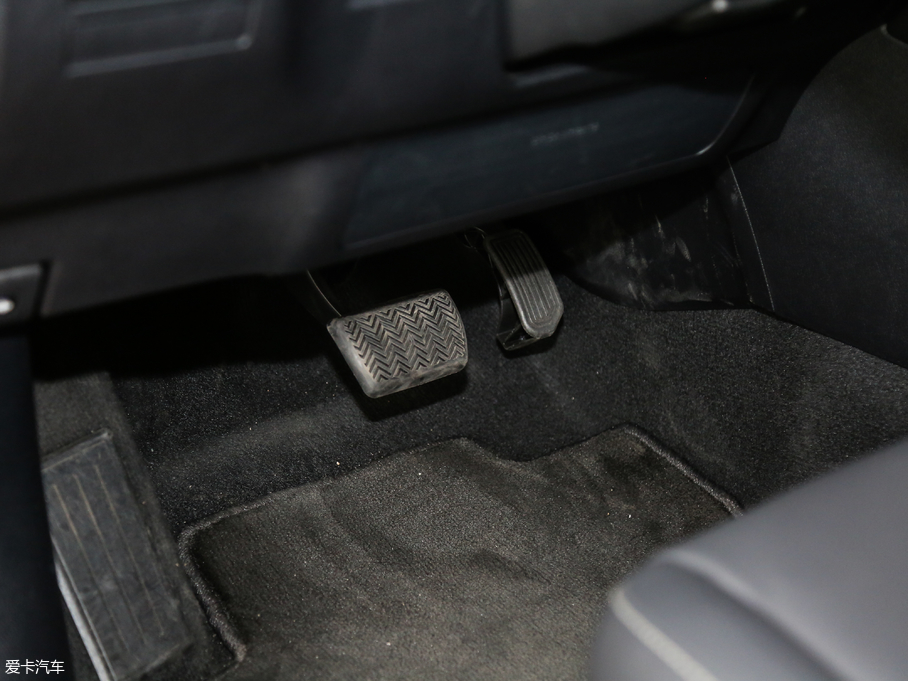 2018׿_˹NX 300 hа ǰ(q) V