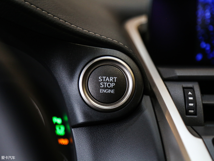 2018׿_˹NX 300 hа ǰ(q) V