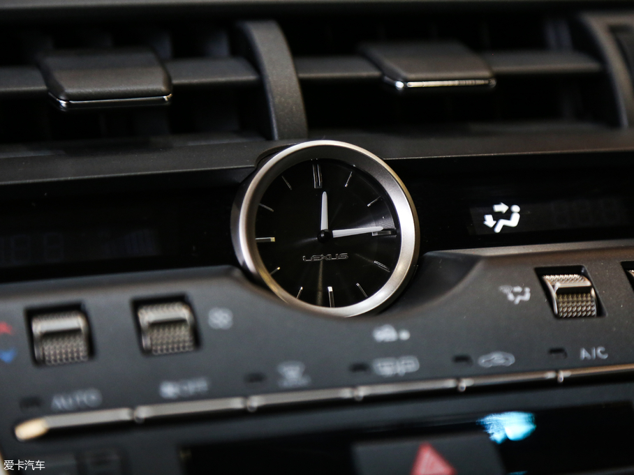 2018׿_˹NX 300 hа ǰ V