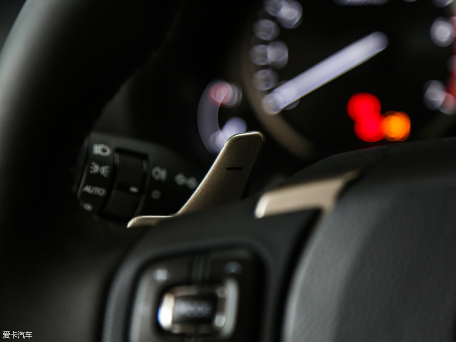 2018׿_˹NX 300 hа ǰ V