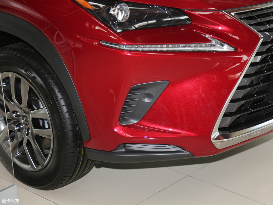 2018׿_˹NX 300 hа ȫ V