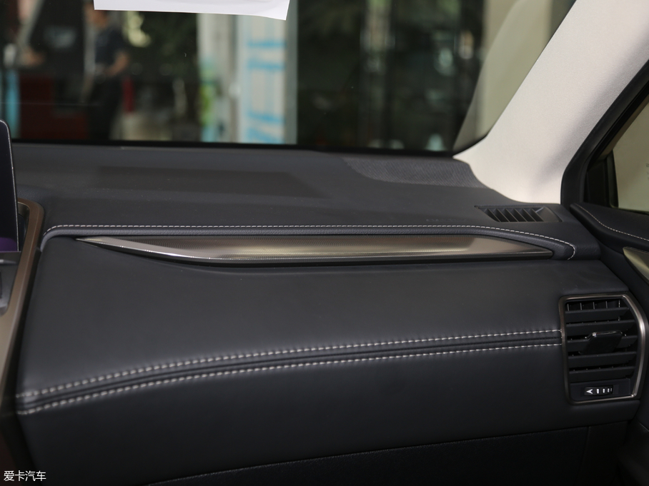 2018׿_˹NX 200 hа ȫ V