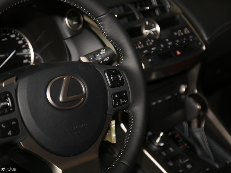 2018׿_˹NX 200 hа ȫ V