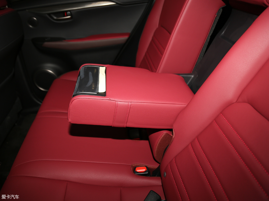 2018׿_˹NX 300h hа ǰ V