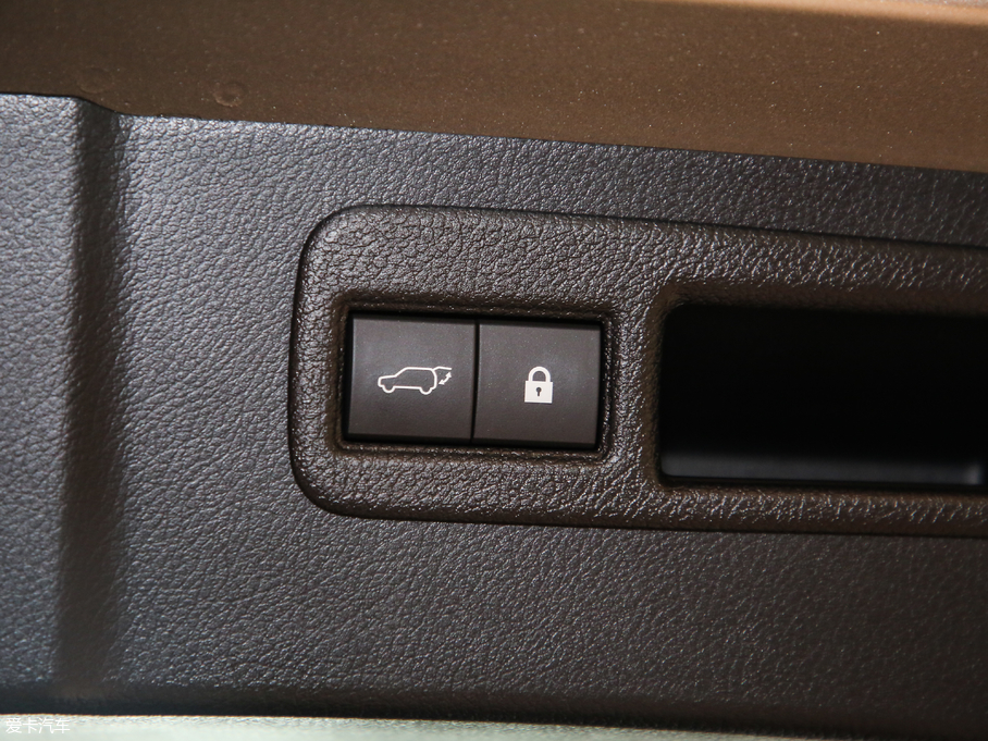 2018׿_˹NX 200 hа ȫ V