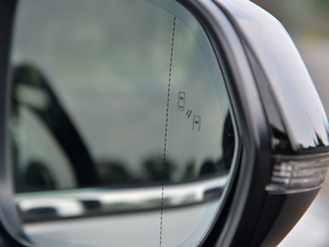 2018300 F SPORT ȫ V ^