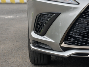 2018300 F SPORT ȫ V ^