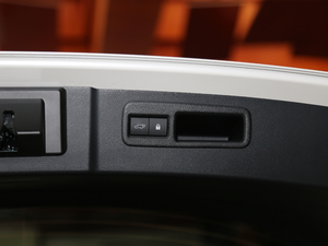 2018200 hа ȫ(q) V g