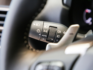 2018300h h° ȫ V п؅^