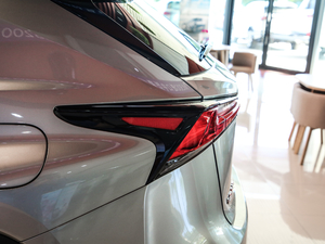 2018300h hа ǰ VI ^