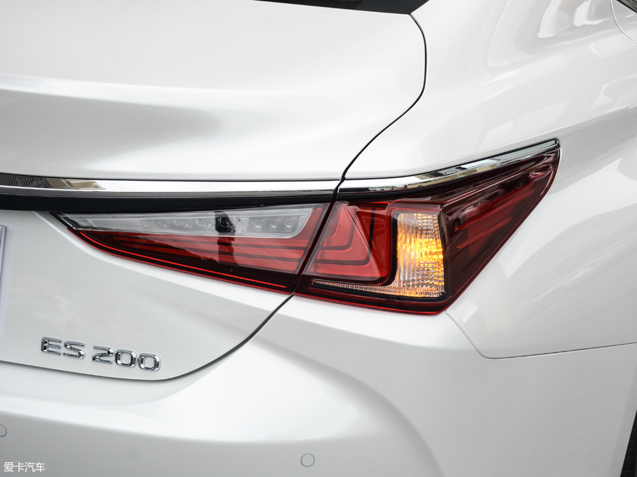 2018׿_˹ES 200 ׿Խ (gu)V