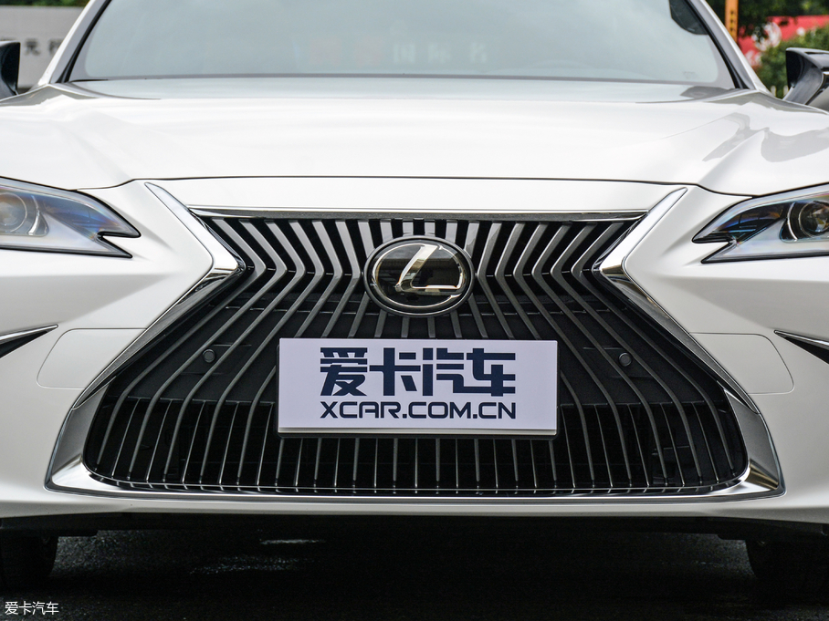 2018׿_˹ES 200 ׿Խ V