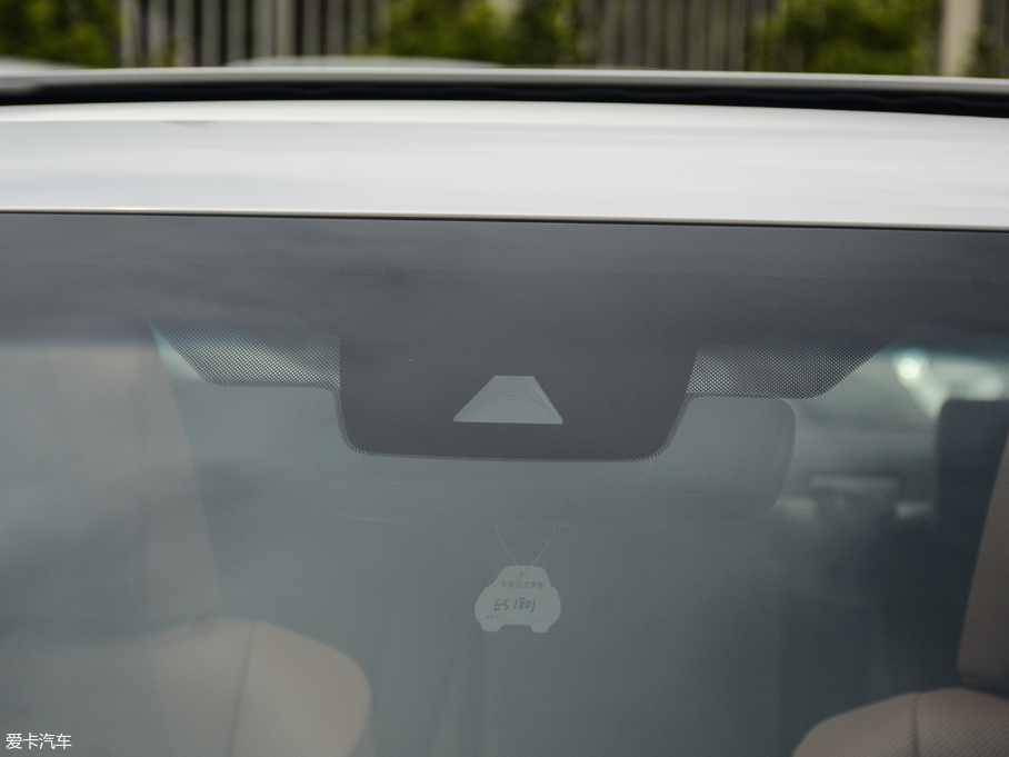 2018׿_˹ES 200 ׿Խ V