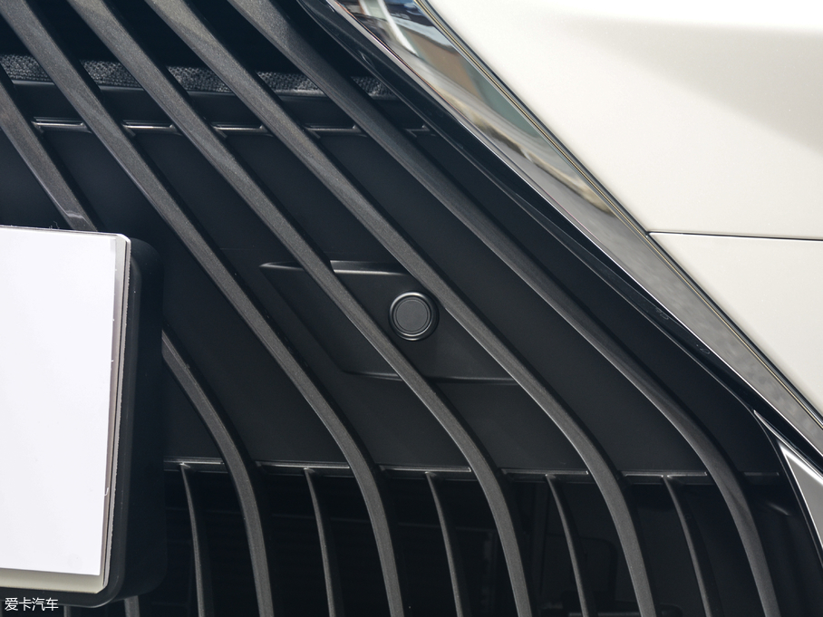 2018׿_˹ES 200 ׿Խ V