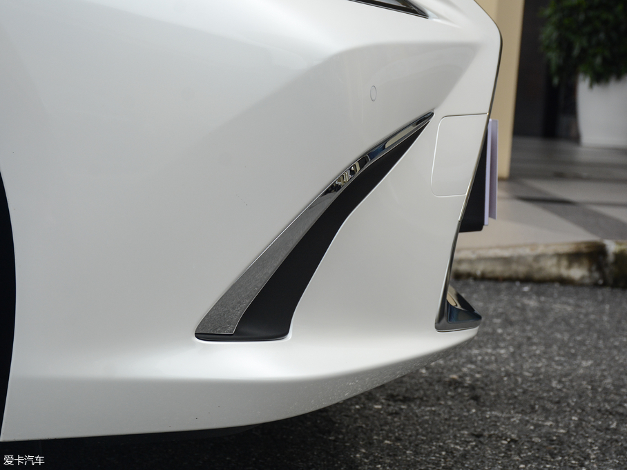 2018׿_˹ES 200 ׿Խ V