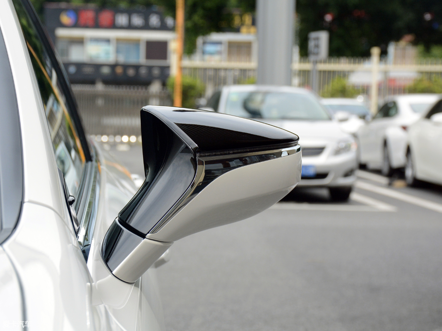 2018׿_˹ES 200 ׿Խ V