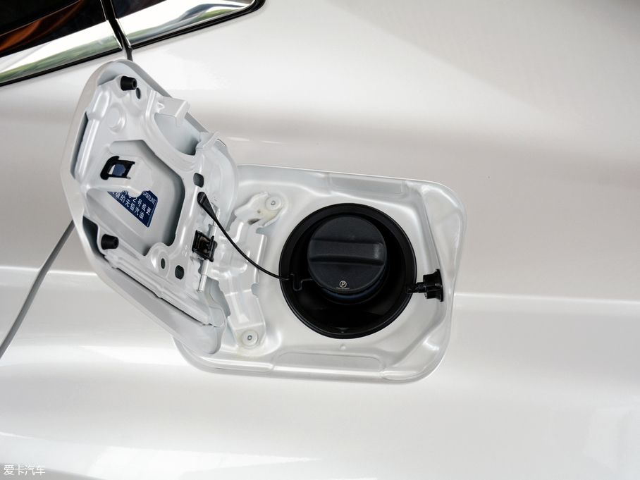 2018׿_˹ES 200 ׿Խ V