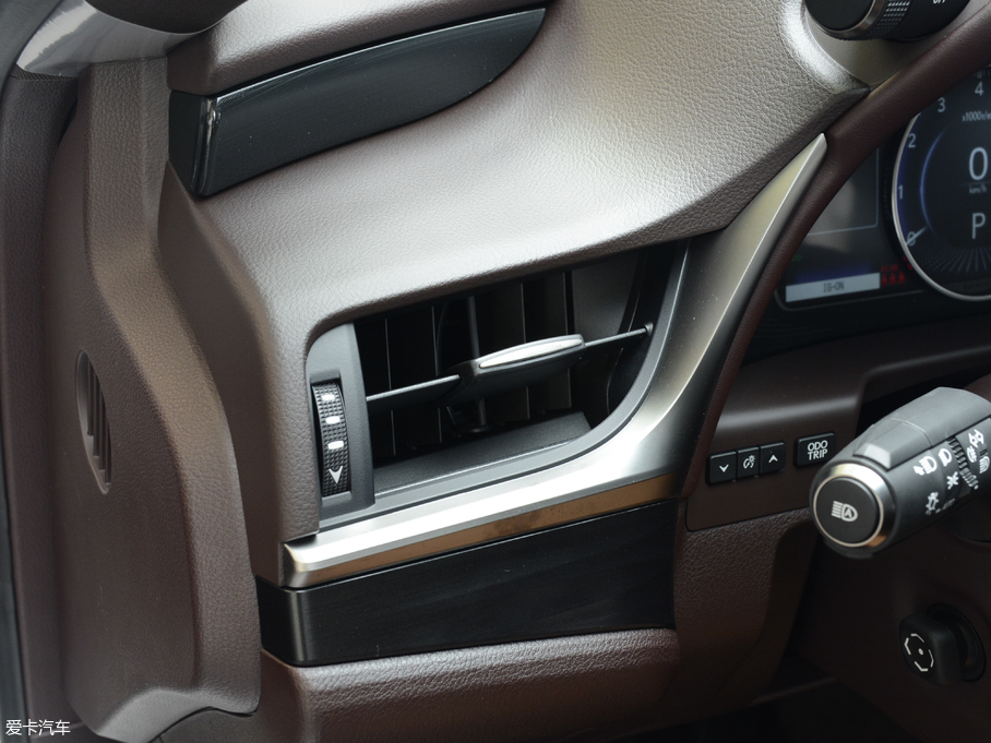 2018׿_˹ES 200 ׿Խ V