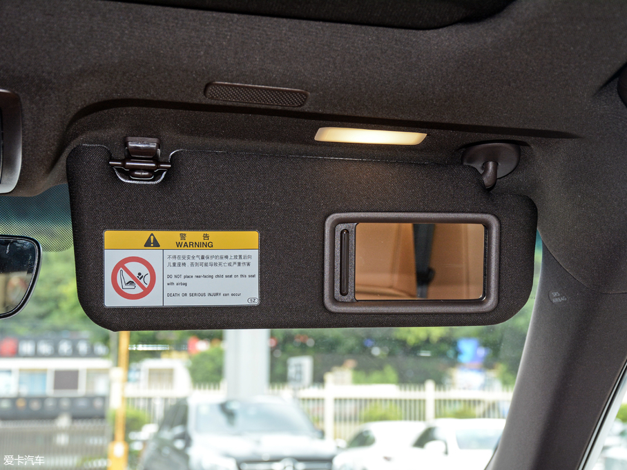 2018���׿��_˹ES 200 ׿Խ�� ��V