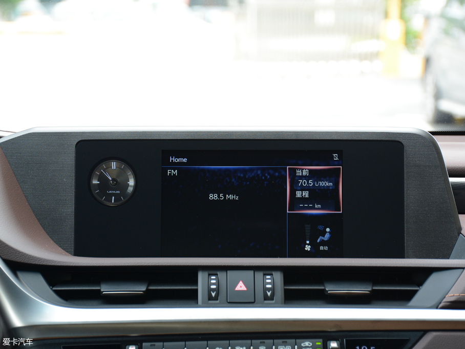 2018׿_˹ES 200 ׿Խ V