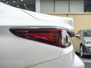 2018200 ׿Խ (gu)V (x)(ji)^